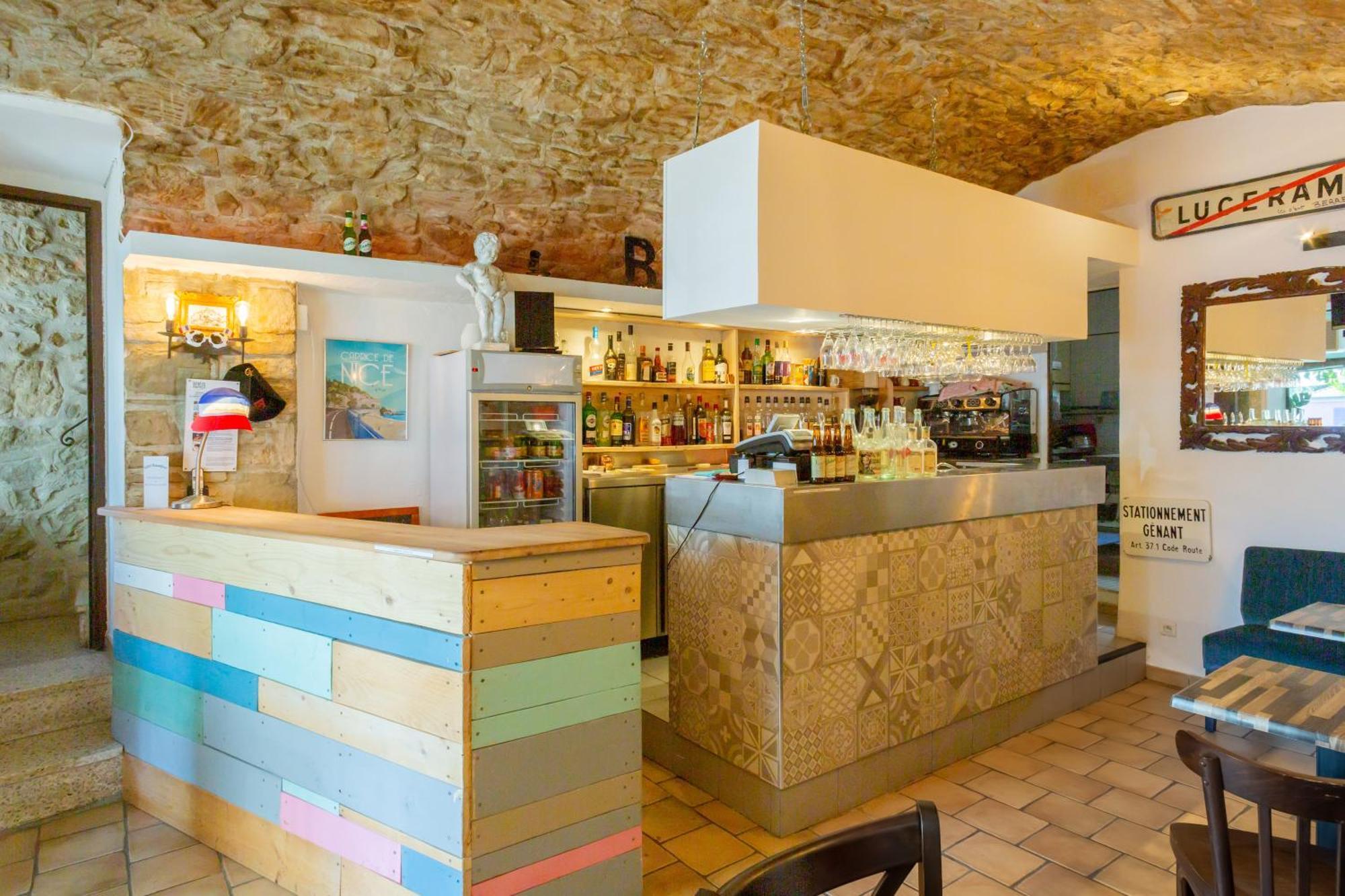 Logis Hotel Beausejour Berre-les-Alpes Exterior photo