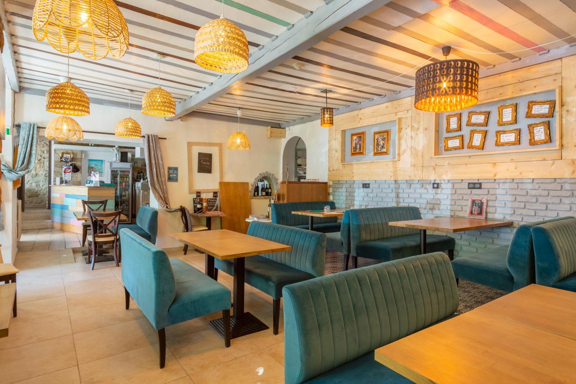 Logis Hotel Beausejour Berre-les-Alpes Exterior photo